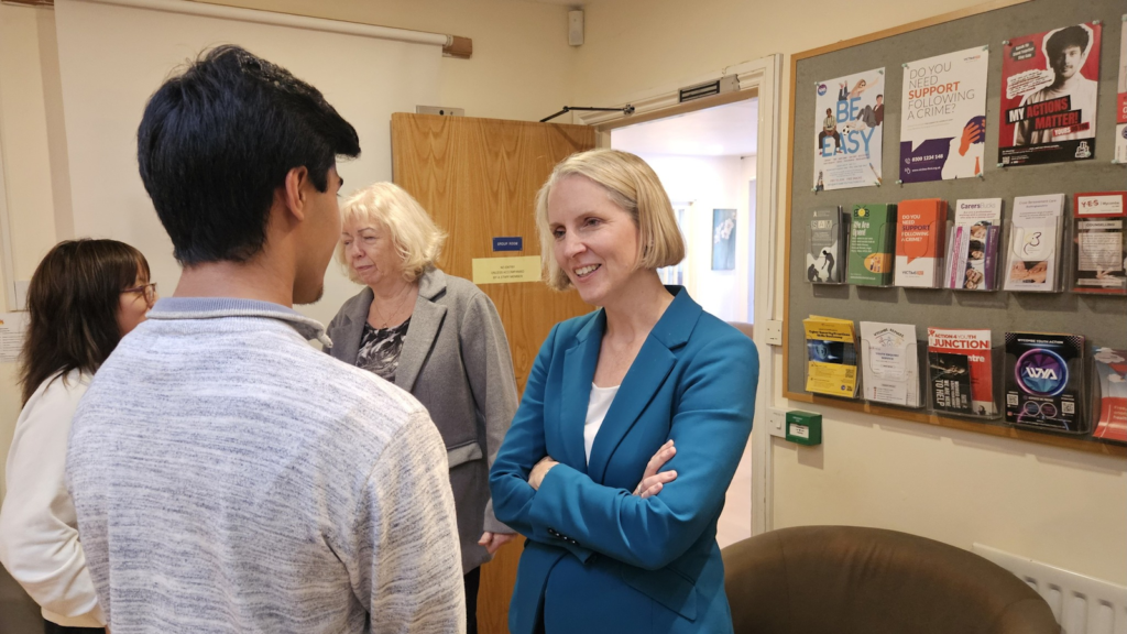 Emma Reynolds MP visits Wycombe’s Youth Enquiry Service (YES)